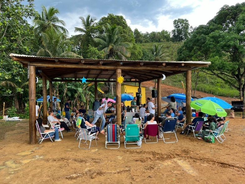 First session of the irmandade on the land